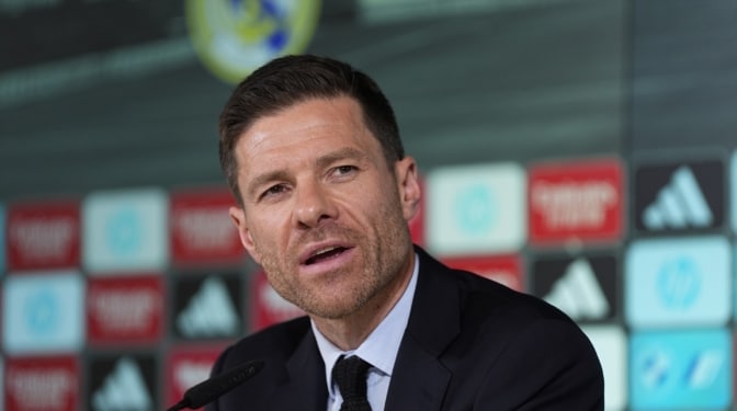 Xabi Alonso: "La cantera tiene que tener su espacio, pero el Real Madrid te obliga a ganar"