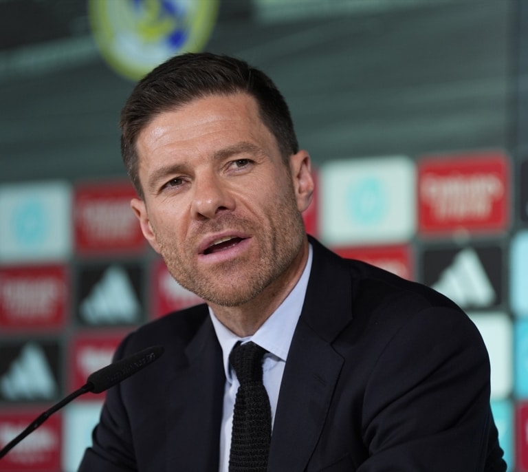 Xabi Alonso: "La cantera tiene que tener su espacio, pero el Real Madrid te obliga a ganar"