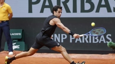 Jaume Munar vence a Marozsán (6-2, 6-3, 7-6) y se clasifica para tercera ronda de Wimbledon 2025