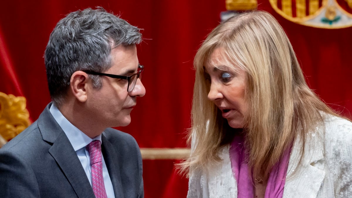 El ministro de Presidencia, Justicia y Relación con las Cortes, Félix Bolaños, y la expresidenta del Consejo General del Poder Judicial (CGPJ), Isabel Perelló