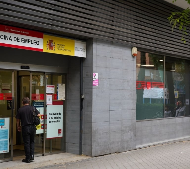 El SEPE otorga 570 euros mensuales a personas menores de 55 años