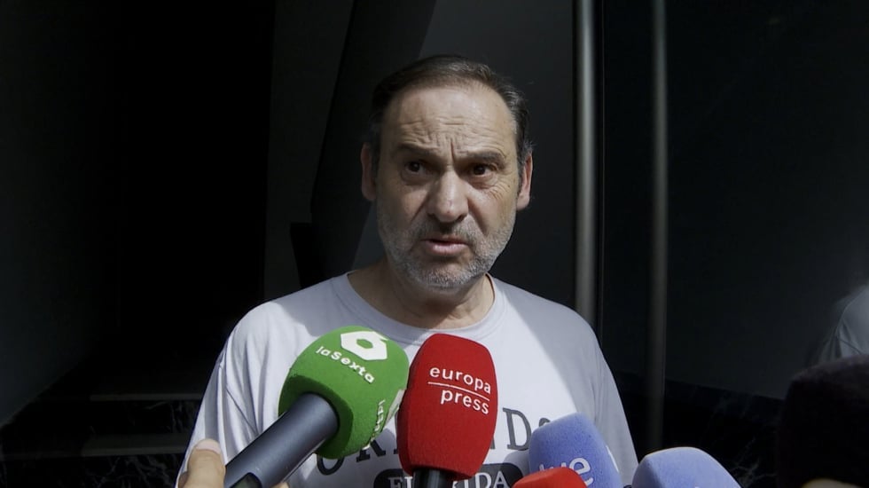 El juez rechaza la petición de Ábalos de paralizar la emisión de la entrevista de su exmujer en Mediaset