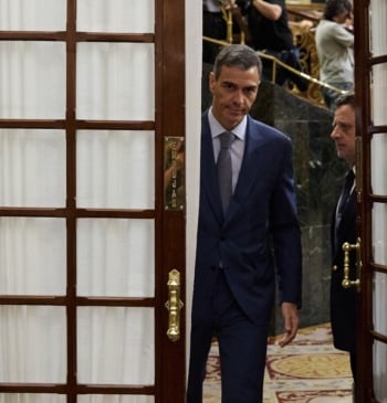Sánchez, ante su momento más crítico de la legislatura