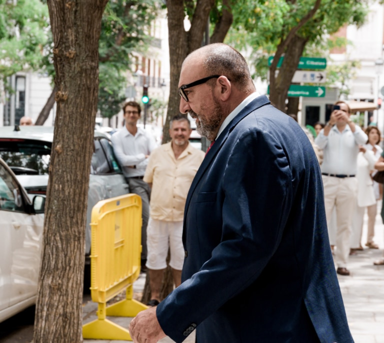 Koldo asegura a su entorno que guarda más grabaciones "en un zulo en un monte de Navarra"
