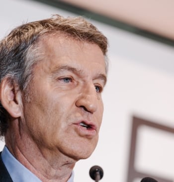 El cambio de estrategia de Feijóo para testar  el apoyo del [...]