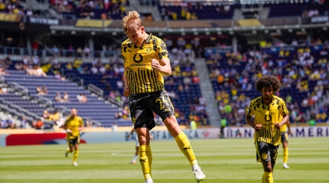 Borussia Dortmund vence 2-1 a Monterrey y avanza a cuartos del Mundial de Clubes 2025