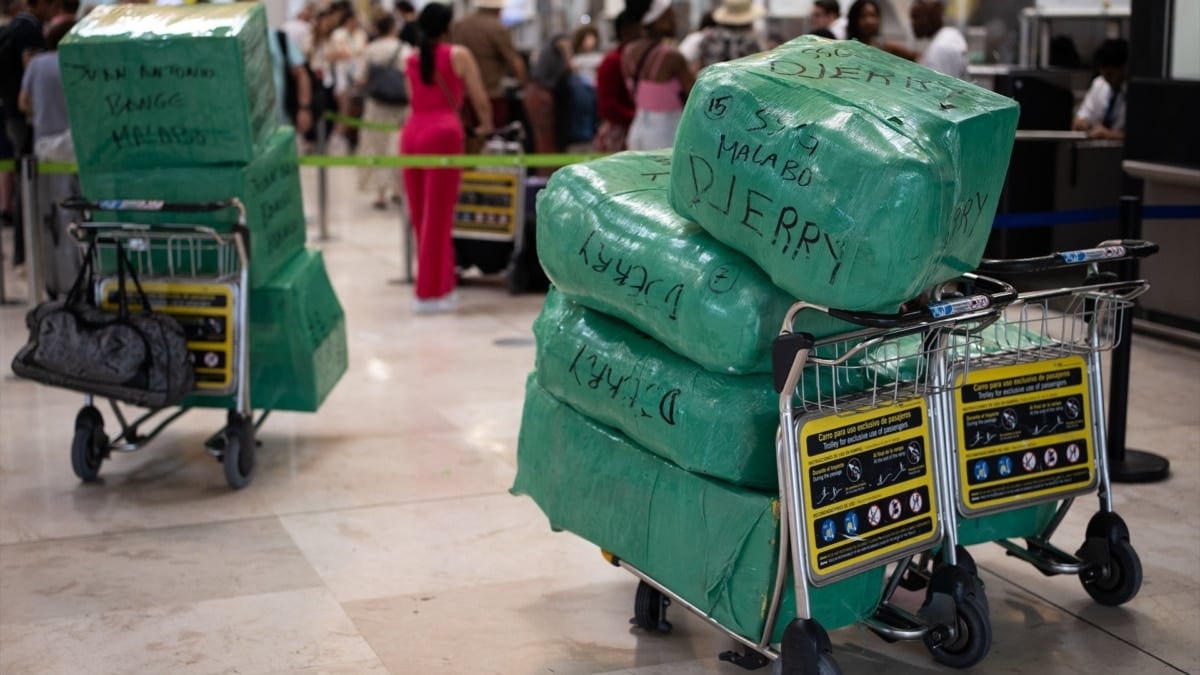 30 detenidos en Barajas por recoger maletas con 800 kilos de droga