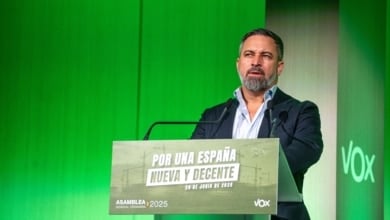 Abascal dice que es mentira que quiera deportar a ocho millones de inmigrantes: "No sabemos cuántos son"