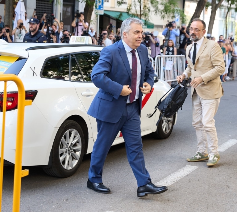 Cerdán pide al Supremo copia de los audios de Koldo y que se investiguen los vínculos con la Guardia Civil
