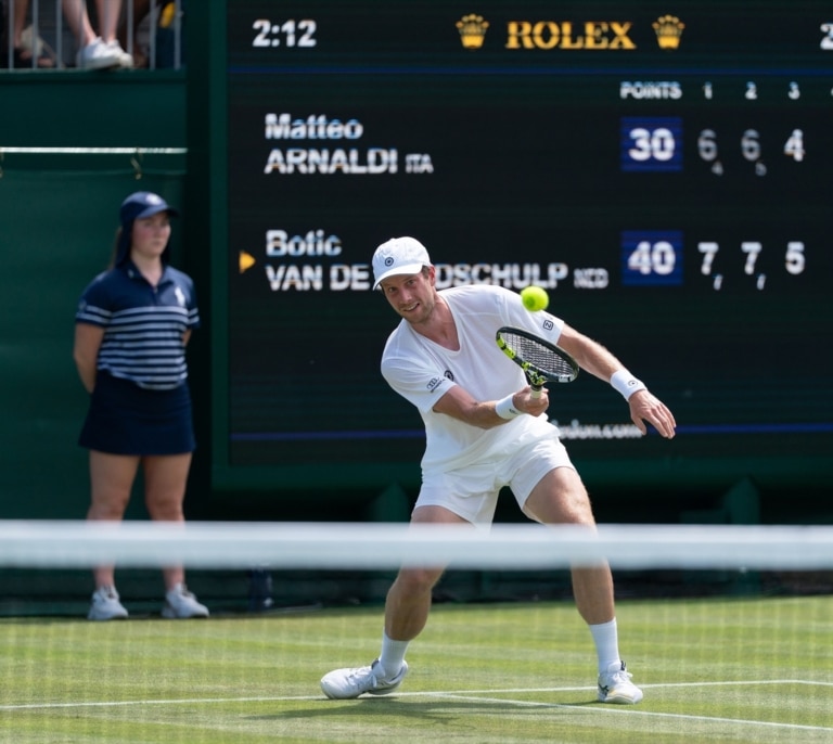 Alejandro Davidovich gana a Botic Van de Zandschulp y pasa a tercera ronda de Wimbledon 2025