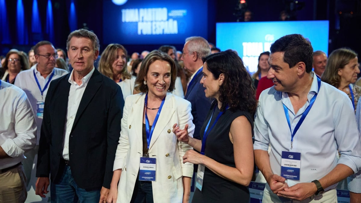 Feijóo, Gamarra, Ayuso y Moreno, en el Congreso del PP.