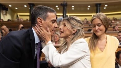Sánchez y Yolanda Díaz acuerdan impulsar el embargo del comercio de armas a Israel