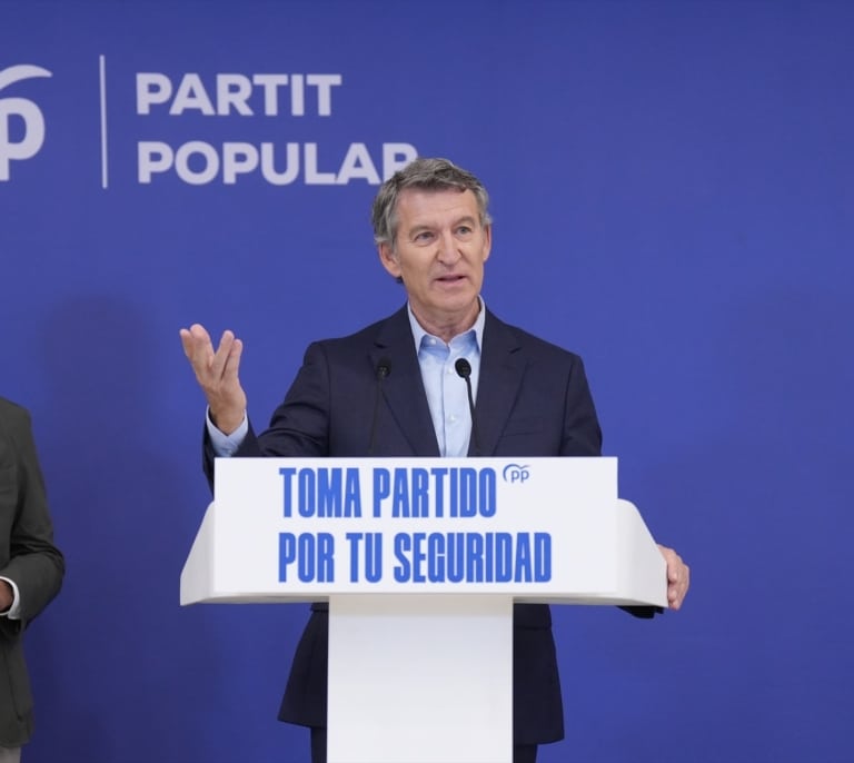 Feijóo se desmarca de Montoro y dice que se investigue "lo que haya que investigar"