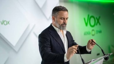 Vox consolida su giro 'lepenista' tras un año centrado en la inmigración y el choque con Sánchez y Feijóo