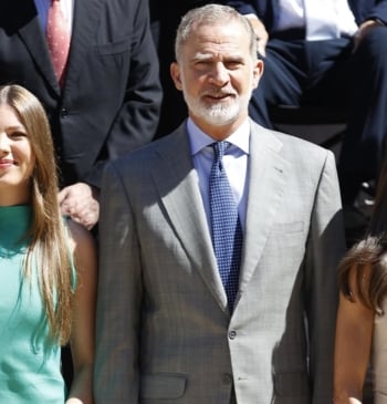 La Infanta Sofía reaparece de forma inesperada en la última audiencia de [...]