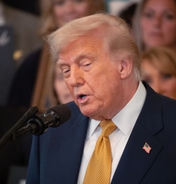 Trump está borrando las huellas del pasado que no le gusta