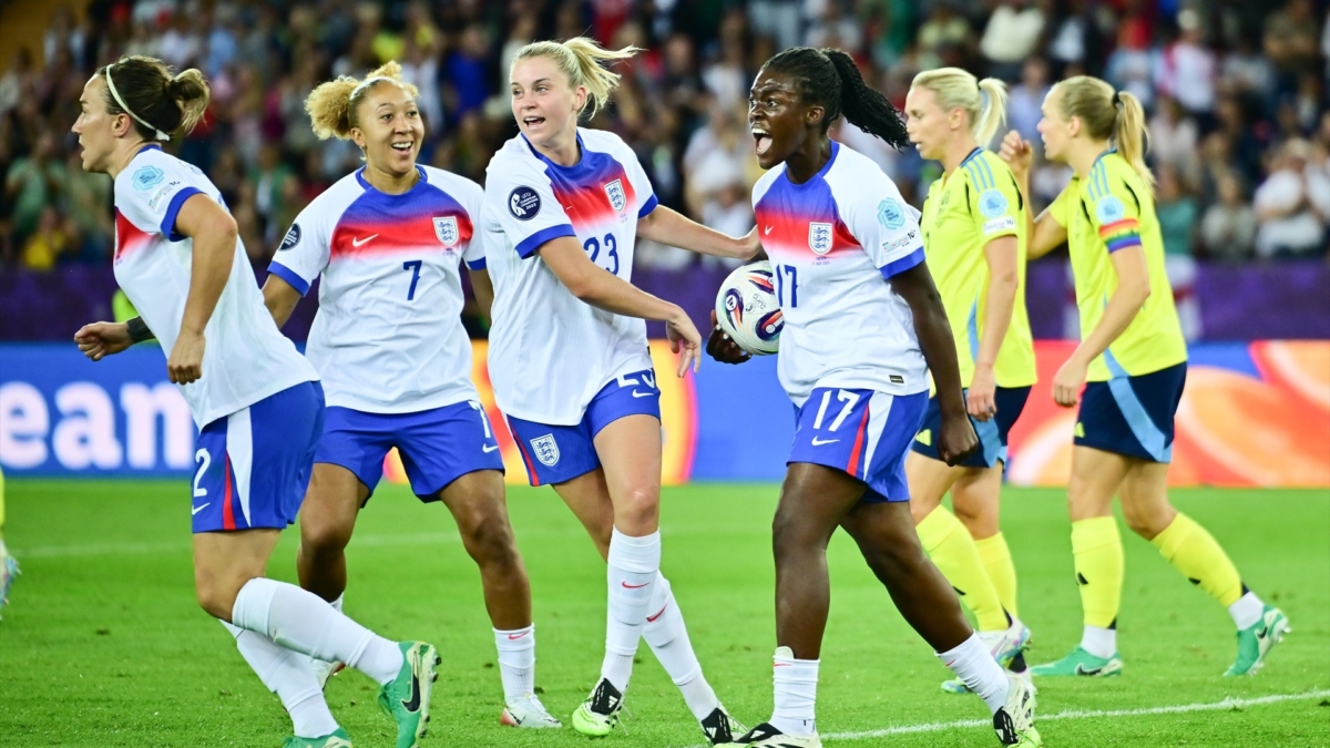 Inglaterra se mantiene con vida tras épica remontada y los penaltis
