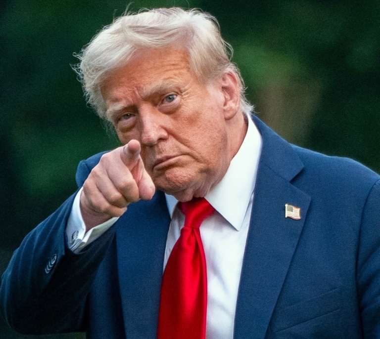 Trump despliega dos submarinos nucleares cerca de Rusia tras su bronca con el expresidente Medvédev