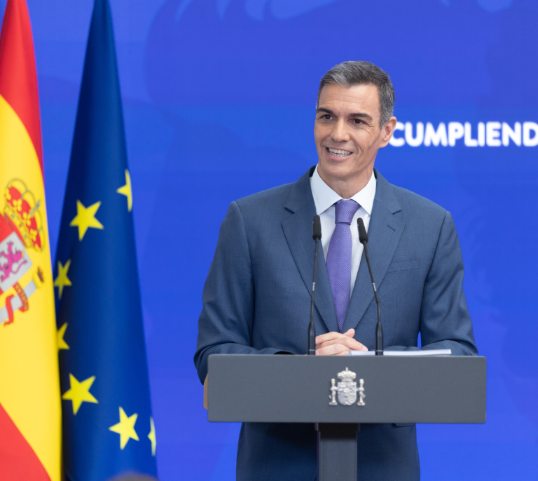 Vivienda, deuda pública o fijos-discontinuos: la otra cara del 'paraíso' de Pedro Sánchez