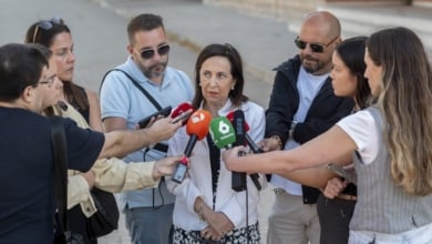 Robles se aleja del respaldo de Sánchez al fiscal general: "Dimitir es una decisión personal"