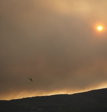 El incendio de A Cañiza (Pontevedra), con la UME desplegada, afecta ya [...]
