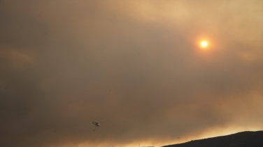 El incendio de A Cañiza (Pontevedra), con la UME desplegada, afecta ya a 200 hectáreas