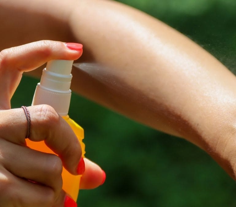 El truco viral para que dejen de picarte los mosquitos en verano