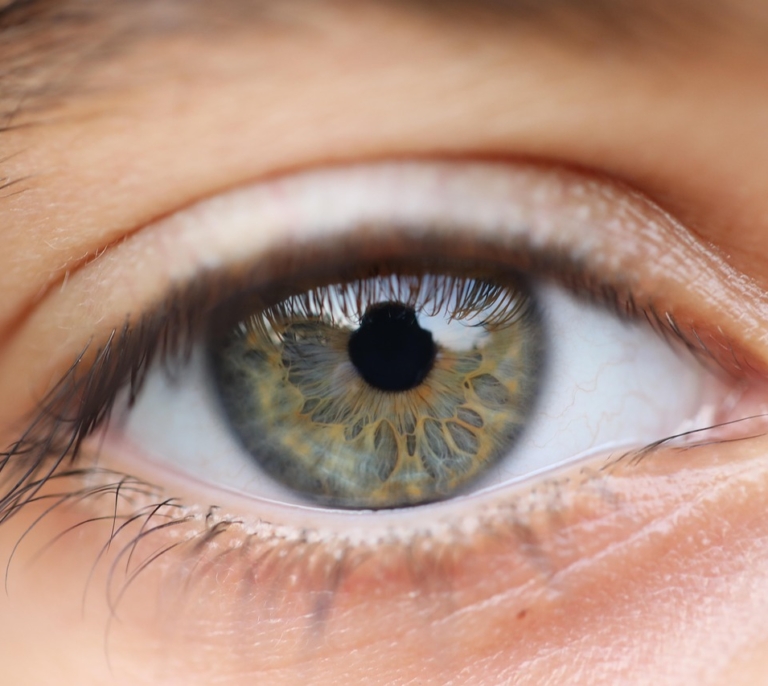 Según los expertos, así afecta el aire acondicionado a los ojos: recomendaciones y horas máximas de exposición