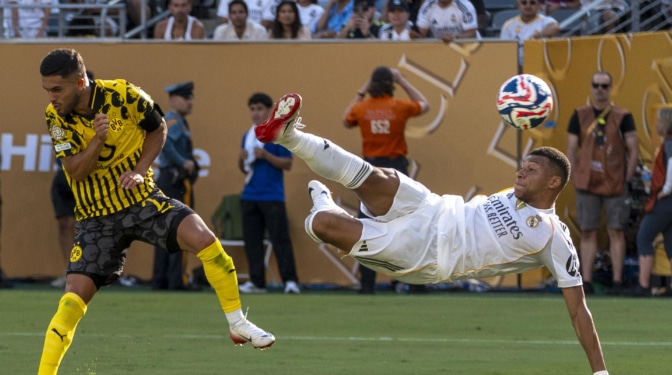 El Real Madrid se clasifica para semifinales tras vencer 3-2 al Dortmund en el Mundial de Clubes