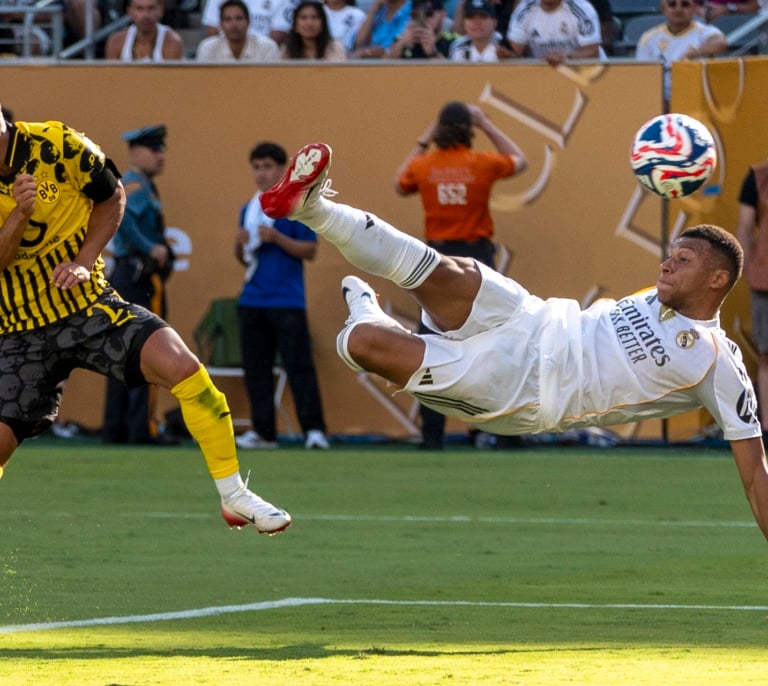 El Real Madrid se clasifica para semifinales tras vencer 3-2 al Dortmund en el Mundial de Clubes