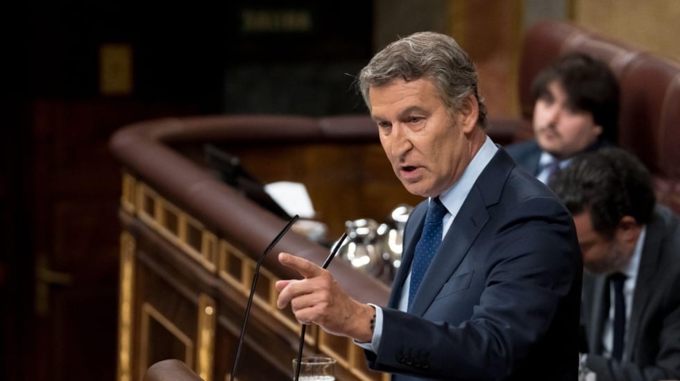 Feijóo a Sánchez: "Confiese lo que sabe, ayude a devolver el botín y convoque elecciones"