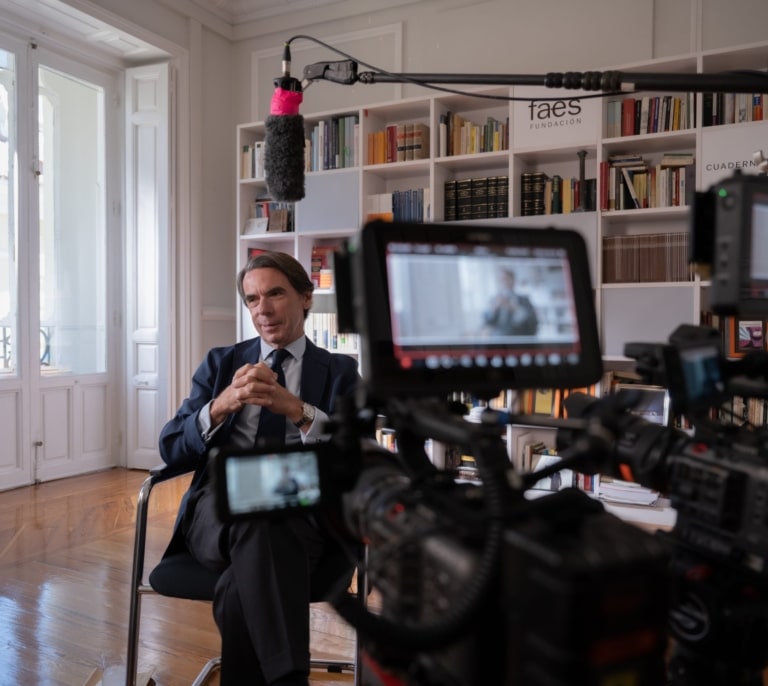 Aznar al dar la orden de "reconquistar" Perejil, según Trillo: “El moro nos ha despreciado”