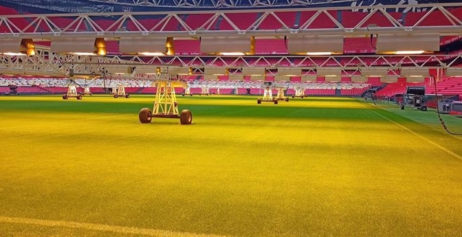 El Estadio San Mamés prueba una tecnología inteligente para el césped con sensores
