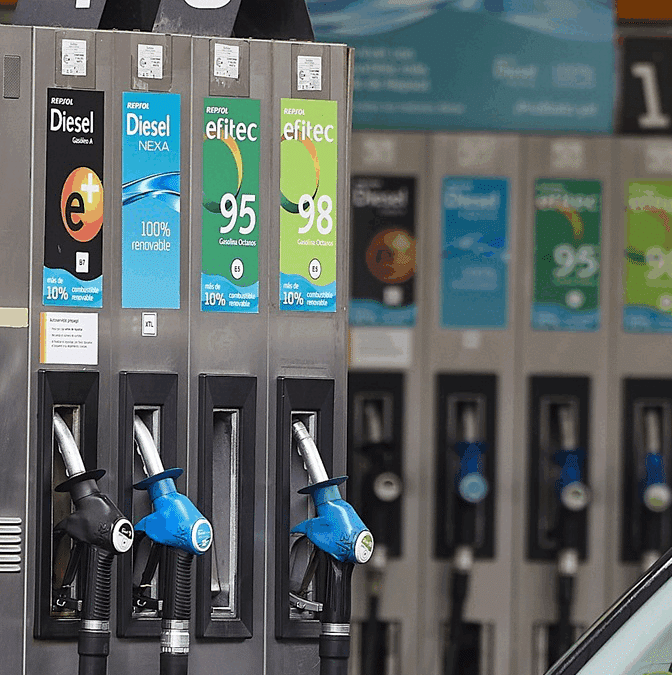 El diésel acelera su caída de precio: está a sólo 4 céntimos de volver a ser más barato que la gasolina 