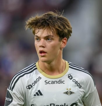 Manchester City confirma el fichaje del futbolista noruego Sverre Nypa