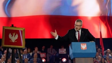 Quién es Grzegorz Braun, el negacionista que fascina a más de un millón de polacos