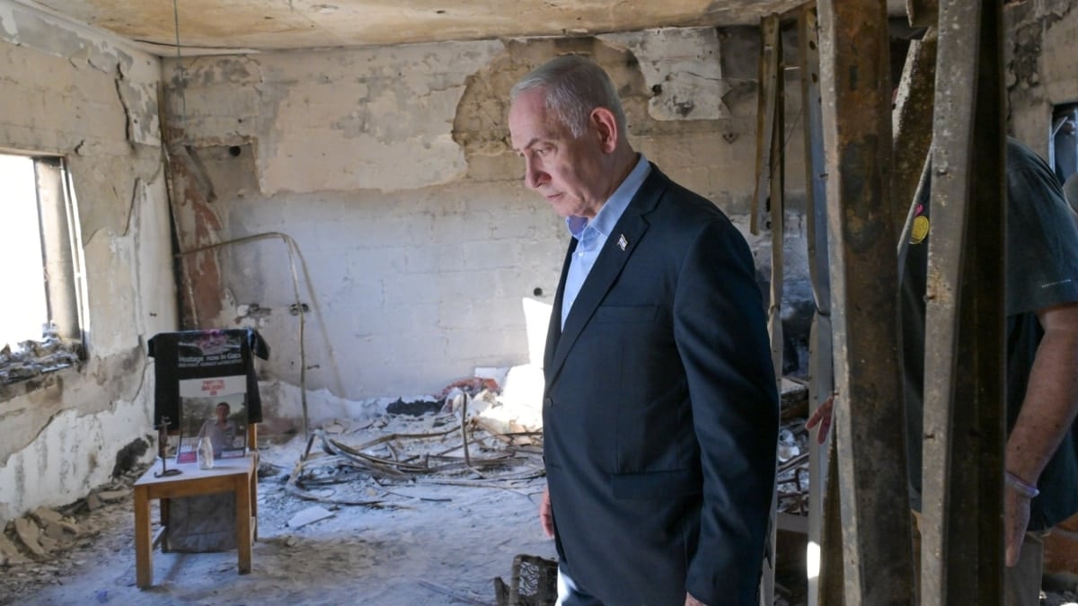 Netanyahu visita por primera vez uno de los kibutz más afectados 636 días después del ataque de Hamás