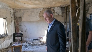 Netanyahu visita por primera vez uno de los kibutz más afectados 636 días después del ataque de Hamás