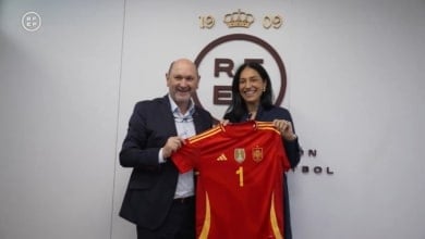 Rafael Louzán y la embajadora de Turquía destacan el fútbol como nexo de unión global