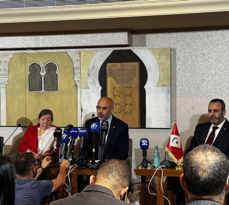 Los rifeños desafían a Marruecos y reivindican desde Argelia su derecho a la independencia