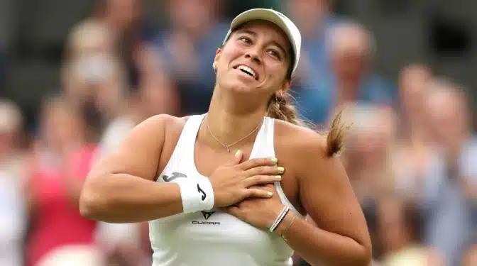Jéssica Bouzas tumba a Yastremska y logra su primer octavo en Wimbledon