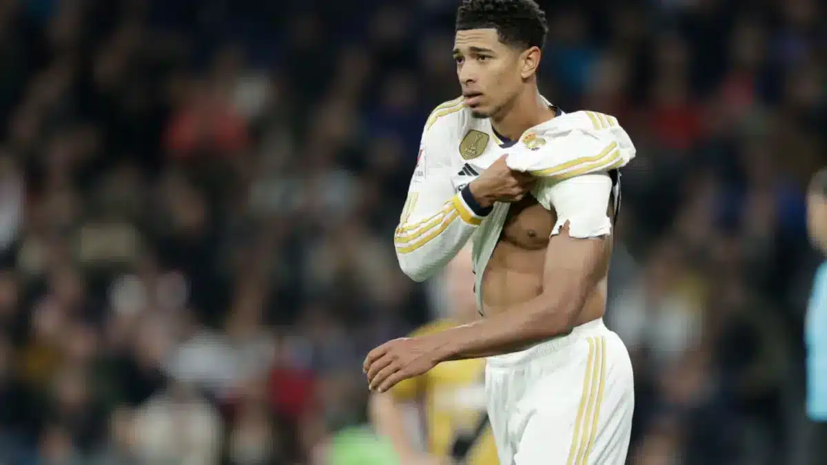 Jude Bellingham del Real Madrid operado del hombro en Londres hace dos días por lesión