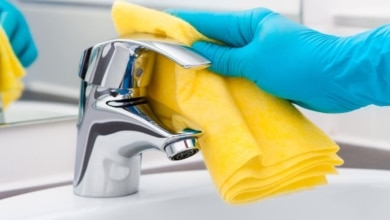 Adiós a la lejía: este es el mejor producto para desinfectar el baño