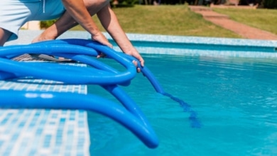 El nuevo método para limpiar tu piscina sin cloro ni alguicida