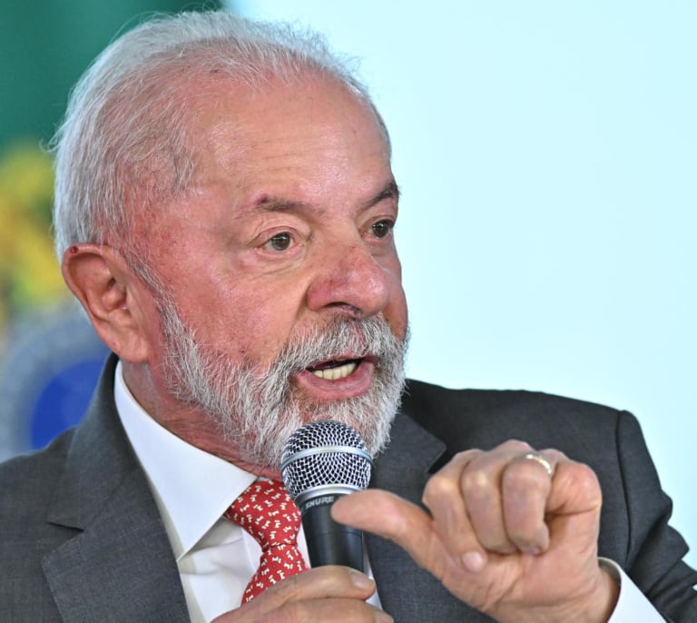 La guerra comercial entre EEUU y Brasil estalla por Bolsonaro: 50% de arancel y sanciones al juez