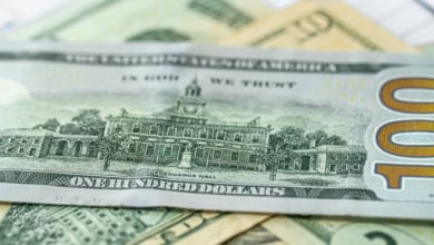 Los aranceles de Trump llevan al dólar a su peor inicio de año de los últimos 52