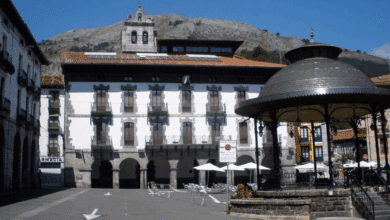 El asalto a la comisaría de Azpeitia resucita el fantasma de la violencia callejera en el País Vasco
