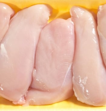 ¿Cuál es la diferencia entre el pollo blanco y el amarillo?
