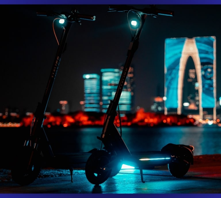 Probamos el NAVEE GT3 Pro y es el mejor patinete eléctrico del Prime Day 2025: robusto, potente y con 124 € de descuento