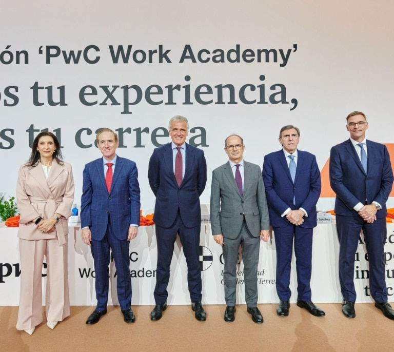 Cerca de 500 profesionales de PwC celebran la graduación de su programa de talento Work Academy